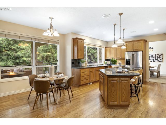 11930 Se MT SCOTT Blvd, Happy Valley, OR 97086