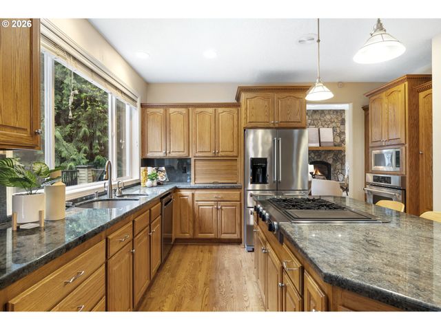 11930 Se MT SCOTT Blvd, Happy Valley, OR 97086