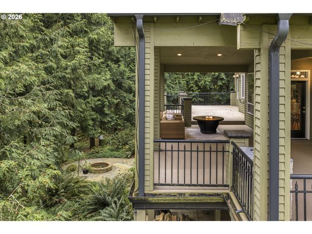 11930 Se MT SCOTT Blvd, Happy Valley, OR 97086