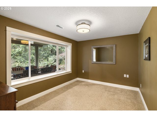 11930 Se MT SCOTT Blvd, Happy Valley, OR 97086