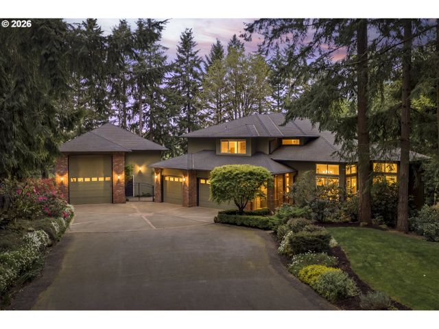 11930 Se MT SCOTT Blvd, Happy Valley, OR 97086