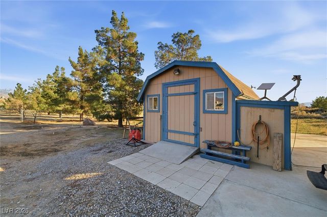 261 East Harris Farm Road, Pahrump, NV 89060