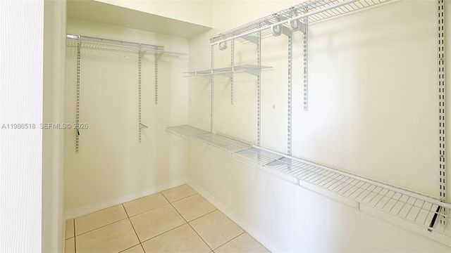 677 SW 111th Ave 204, Pembroke Pines, FL 33025