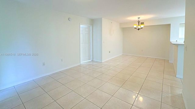 677 SW 111th Ave 204, Pembroke Pines, FL 33025