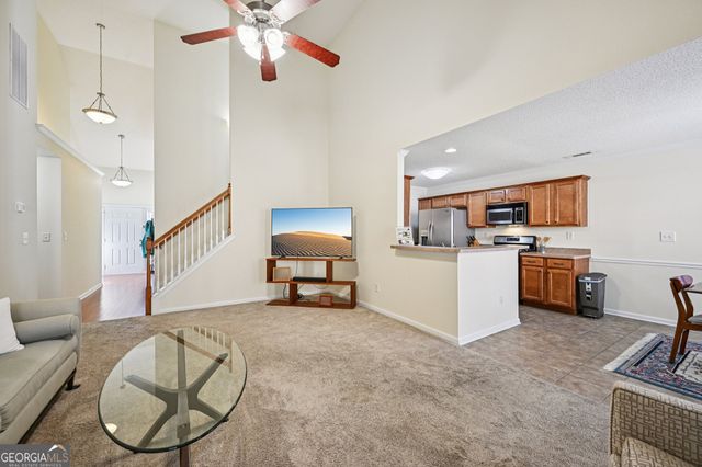 25 Pacific Avenue, Sharpsburg, GA 30277