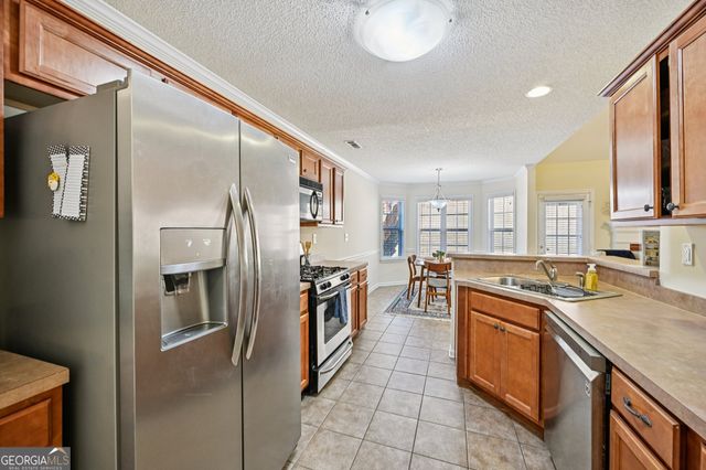 25 Pacific Avenue, Sharpsburg, GA 30277