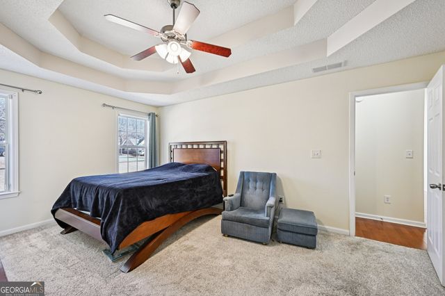 25 Pacific Avenue, Sharpsburg, GA 30277