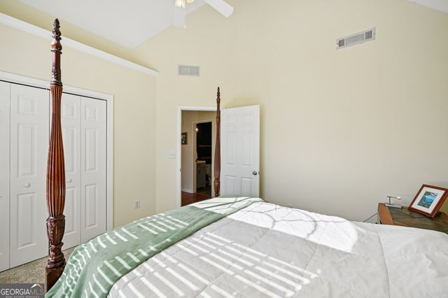 25 Pacific Avenue, Sharpsburg, GA 30277