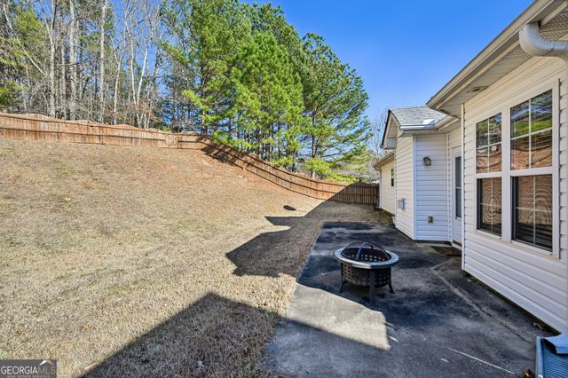 25 Pacific Avenue, Sharpsburg, GA 30277