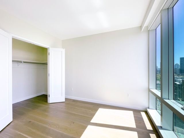 188 Brookline Ave 27D, Boston, MA 02215