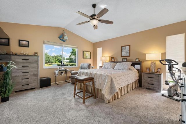 5009 SOUTHERN PINE CIRCLE, Venice, FL 34293
