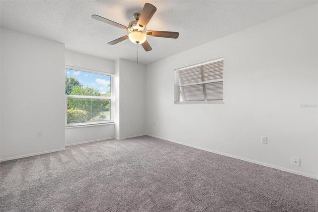 5009 SOUTHERN PINE CIRCLE, Venice, FL 34293