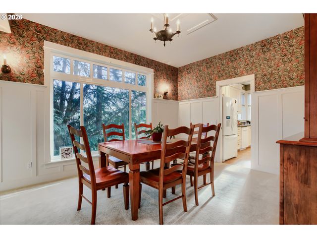 9548 Nw FLEISCHNER St, Portland, OR 97229