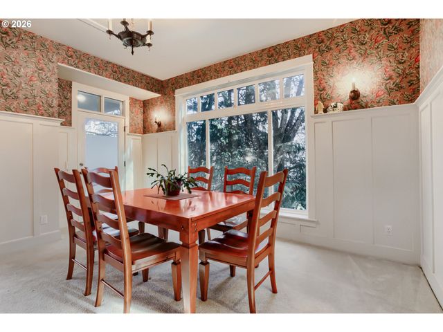 9548 Nw FLEISCHNER St, Portland, OR 97229