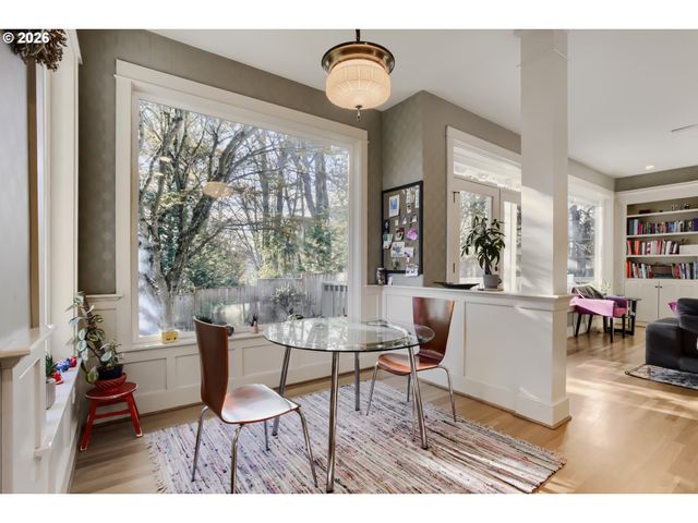 9548 Nw FLEISCHNER St, Portland, OR 97229