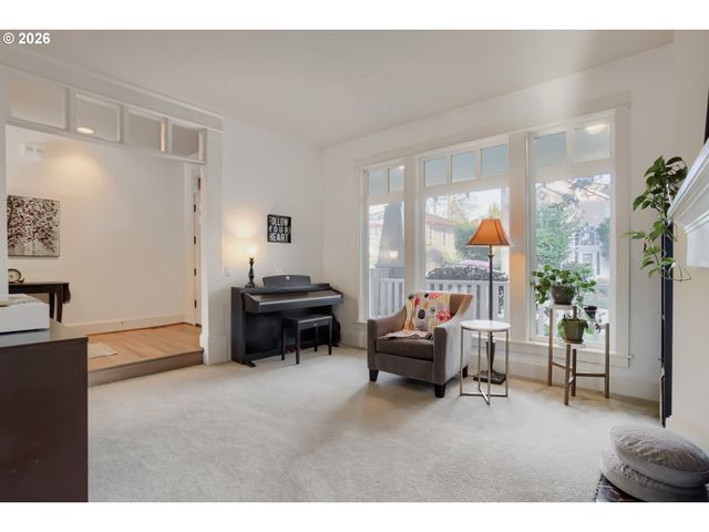 9548 Nw FLEISCHNER St, Portland, OR 97229