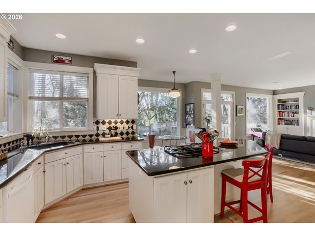 9548 Nw FLEISCHNER St, Portland, OR 97229