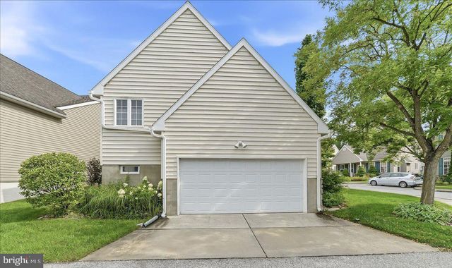 700 ARBOR LN, Kennett Square, PA 19348