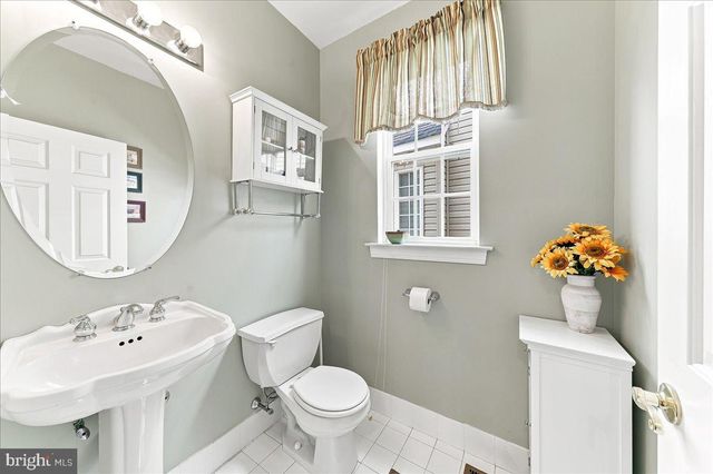 700 ARBOR LN, Kennett Square, PA 19348