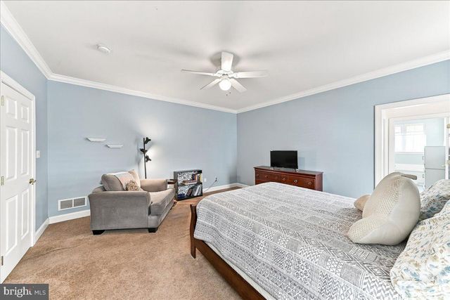 700 ARBOR LN, Kennett Square, PA 19348