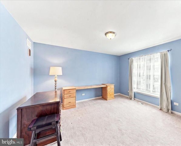 700 ARBOR LN, Kennett Square, PA 19348