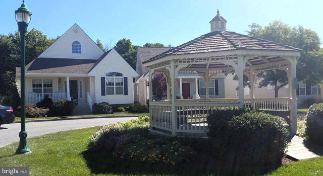 700 ARBOR LN, Kennett Square, PA 19348