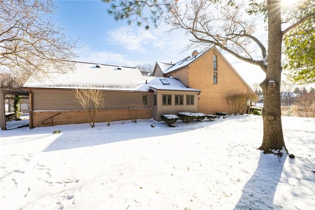 1200 Fairway 18 Street, Macedon, NY 14502