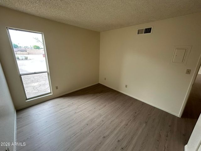 2652 E OAKLEAF Drive, Tempe, AZ 85288