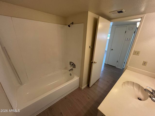 2652 E OAKLEAF Drive, Tempe, AZ 85288