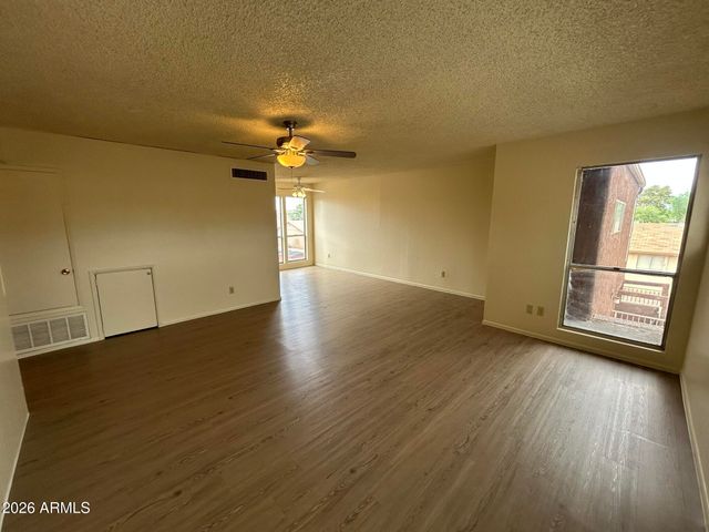2652 E OAKLEAF Drive, Tempe, AZ 85288
