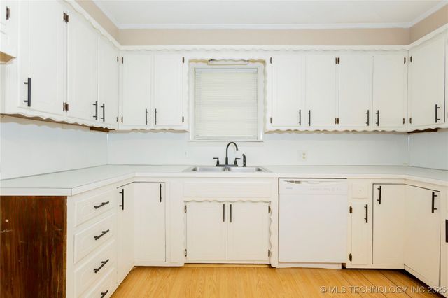 707 N 2nd Street, Quinton, OK 74561