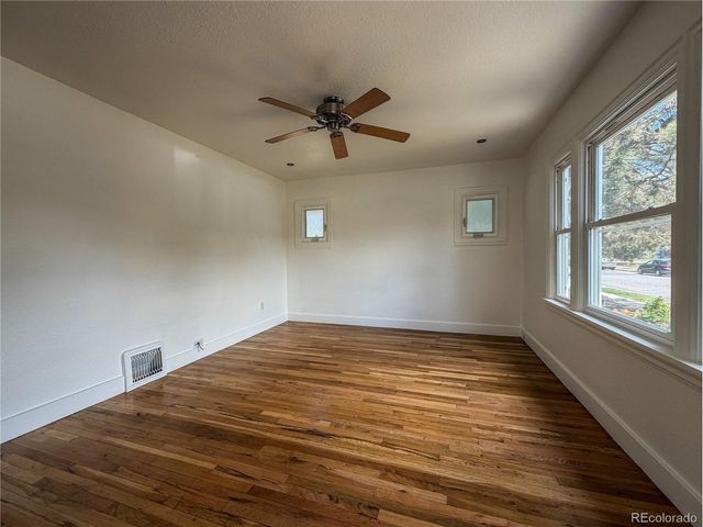 3355 S Grant St, Englewood, CO 80113