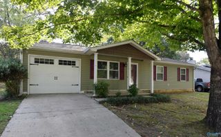 13921 Hurstland Drive SW, Huntsville, AL 35803