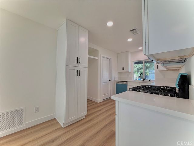 2009 S Plum Avenue, Ontario, CA 91761