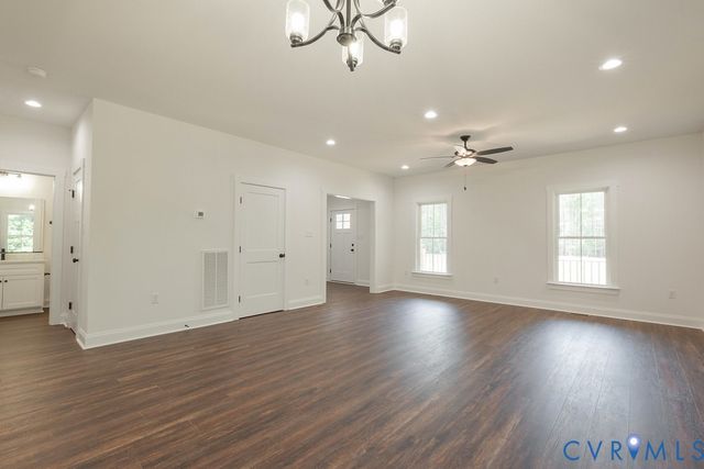 3844 Maidens Rd, Powhatan, VA 23139