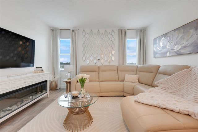 5724 CAMILLA STREET, St Cloud, FL 34771