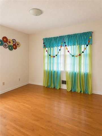 897 Hearthstone Drive, Stone Mountain, GA 30083