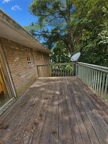 897 Hearthstone Drive, Stone Mountain, GA 30083