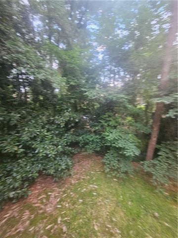 897 Hearthstone Drive, Stone Mountain, GA 30083