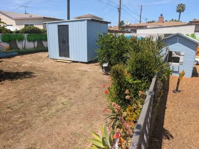 15411 Bonsallo Avenue, Gardena, CA 90247
