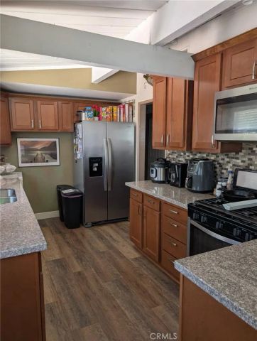 15411 Bonsallo Avenue, Gardena, CA 90247