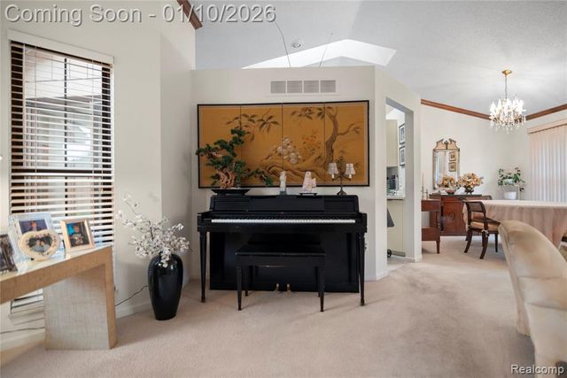 7252 Huntcliff, West Bloomfield, MI 48322