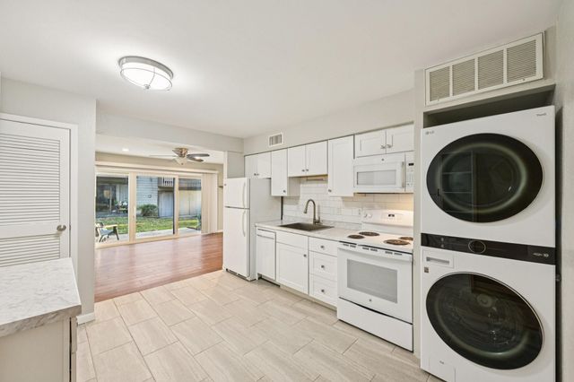 12900 Walden Road 815H, Montgomery, TX 77356