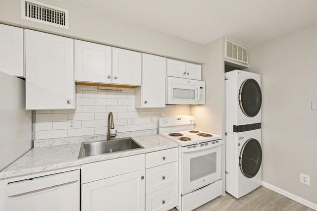 12900 Walden Road 815H, Montgomery, TX 77356