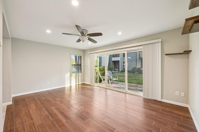 12900 Walden Road 815H, Montgomery, TX 77356