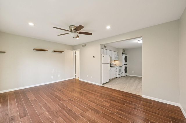 12900 Walden Road 815H, Montgomery, TX 77356