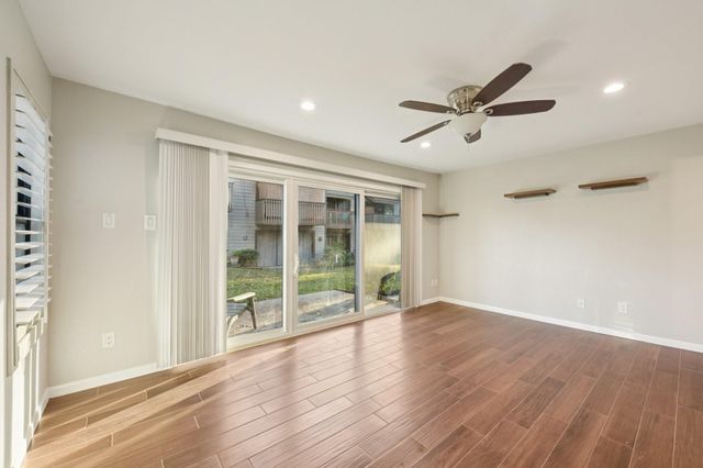 12900 Walden Road 815H, Montgomery, TX 77356