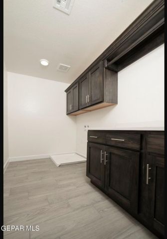 3813 Zoom Place, El Paso, TX 79938