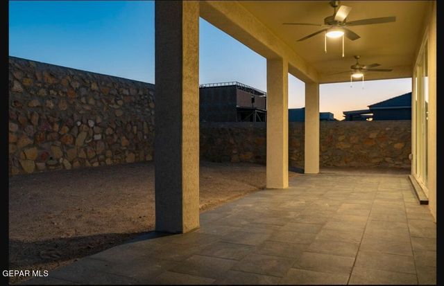 3813 Zoom Place, El Paso, TX 79938