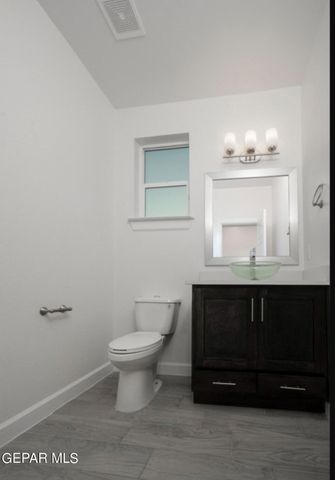 3813 Zoom Place, El Paso, TX 79938